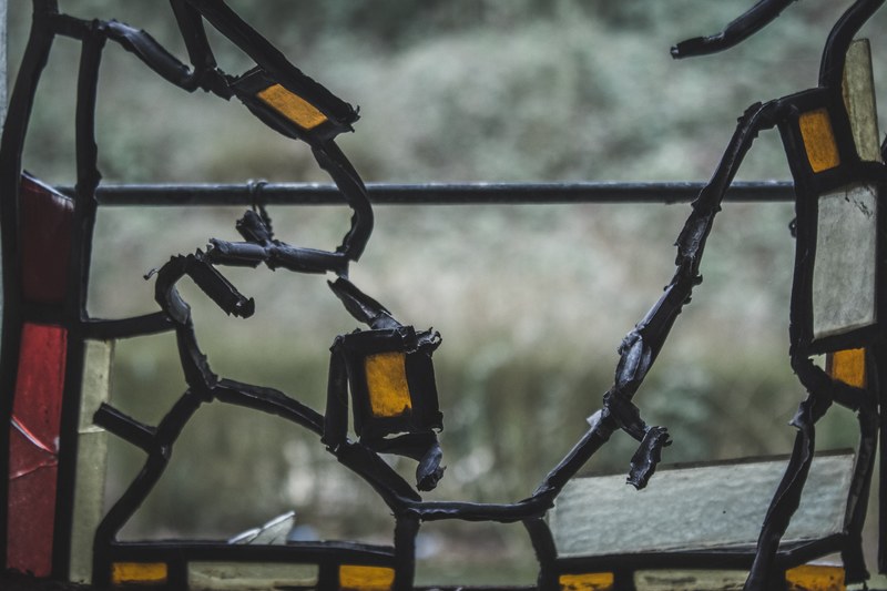 broken window in doel belgium 4k