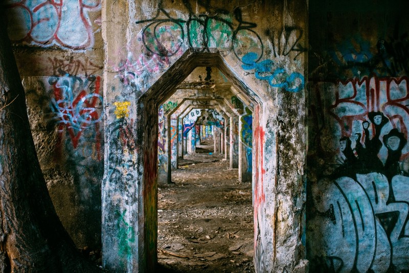 graffiti arch corridor and urban 4k