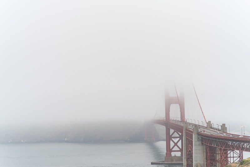 fog falls over golden gate bridge in san francisco bay, foggy weather in san francisco 4k
