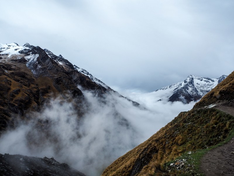 mountain cloud mist and fog 4k