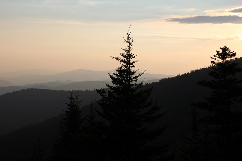 layers of the smoky mountains 4k