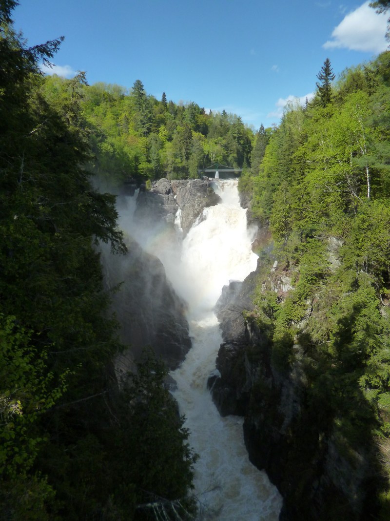 canyon falls 4k