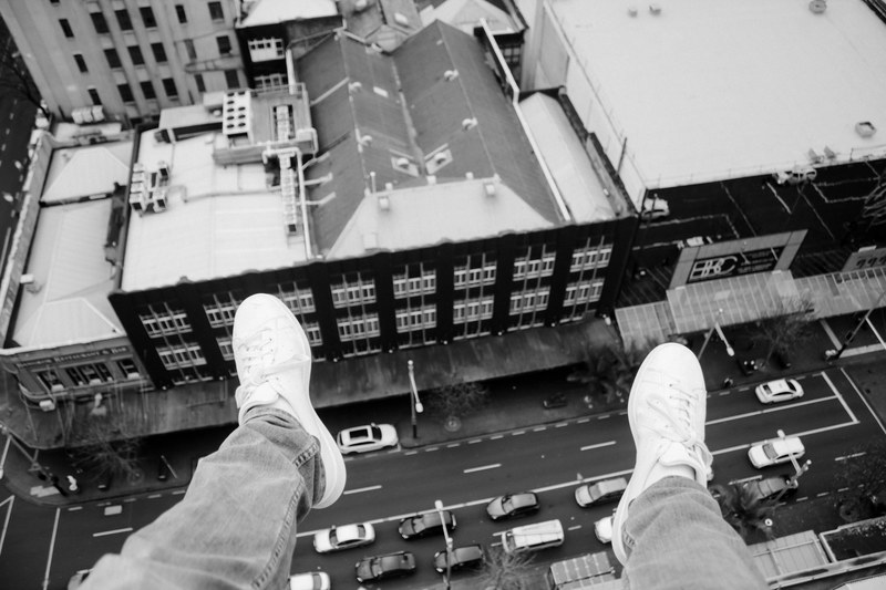 urban street dangling and feet 4k