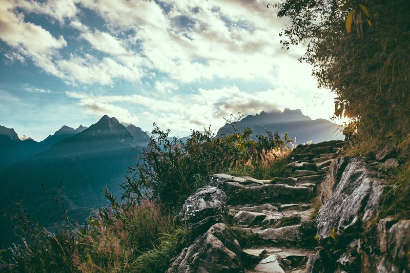 mountain cloud step and stone 4k