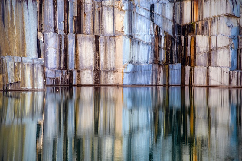 symmetry symmetrical abstract and rock formation 4k