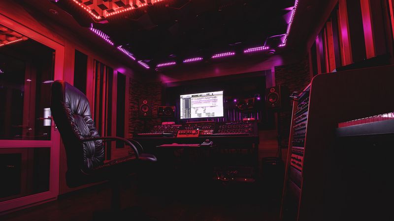 sound recording, studio, music, neon, 4k