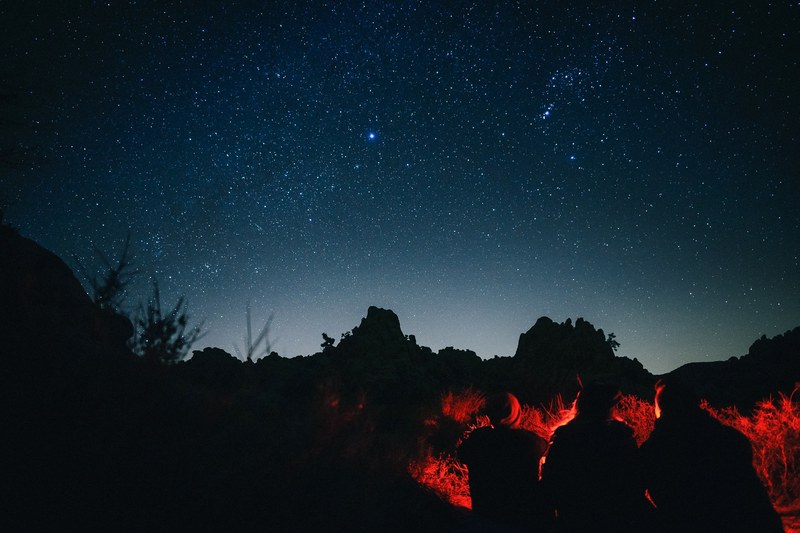 geminid shower in joshua tree 4k