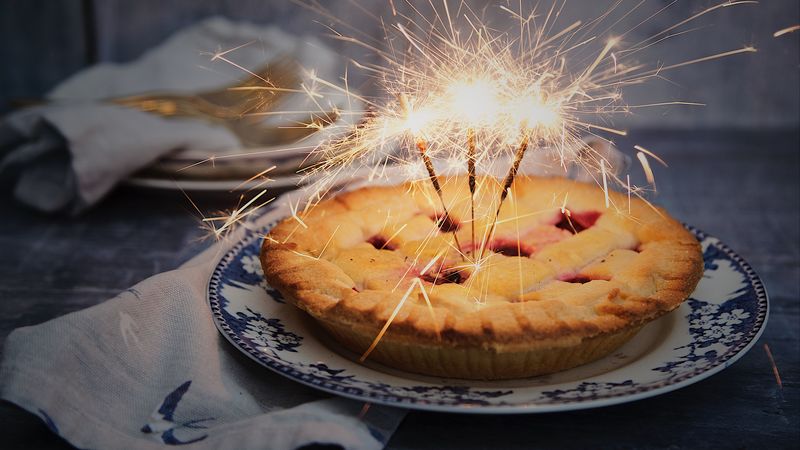 pie, bengal fire, pastry, 4k