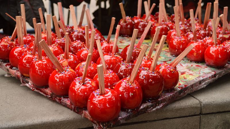 caramel apples, sweet, tasty, 4k
