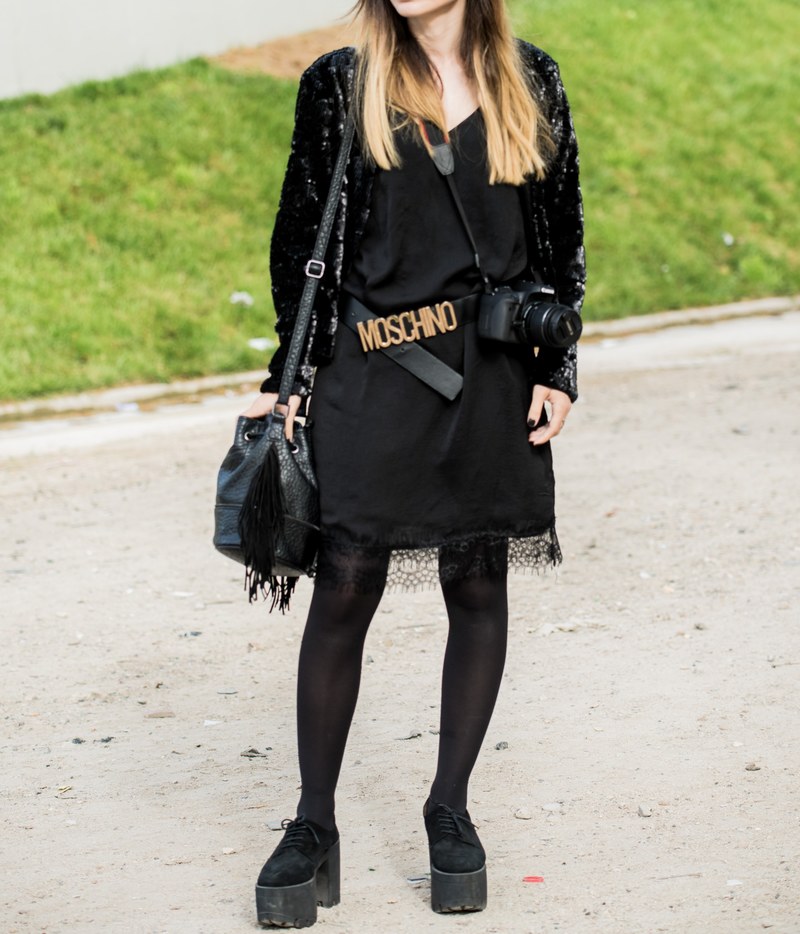 all black street style at paris fashion week 4k