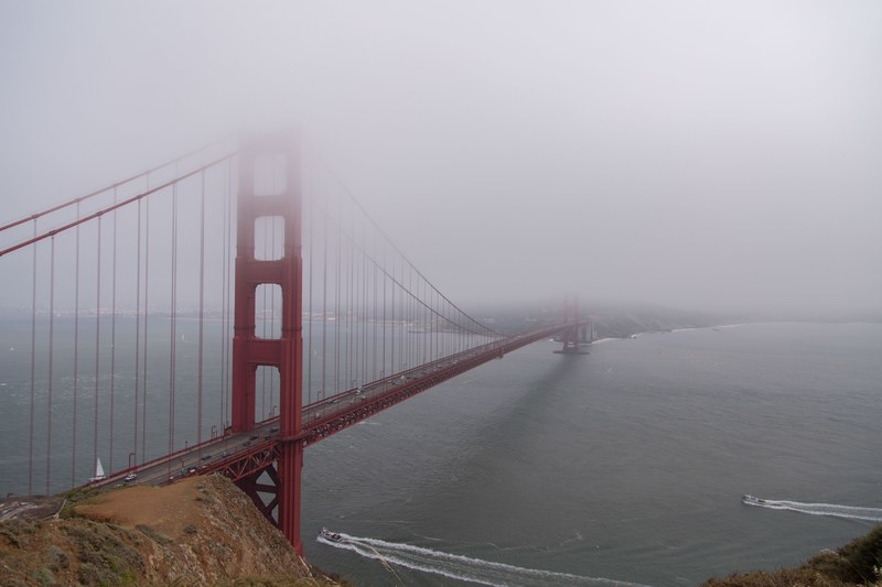 fog rolls in over the iconic golden gate bridge, fog in san francisco 4k