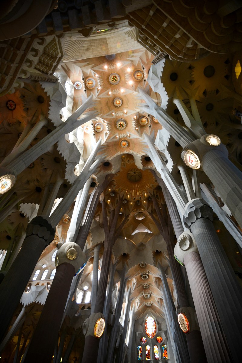 temple barcelona and sagrada familium hd, 4k