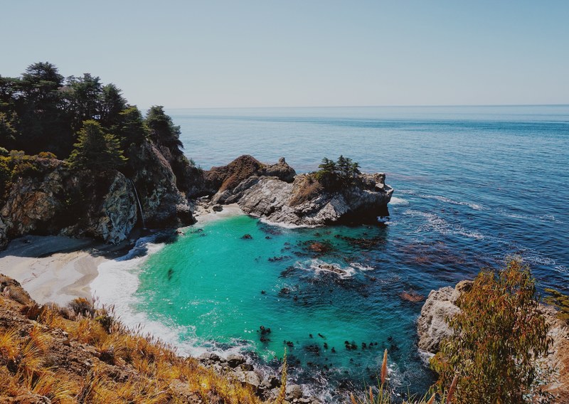 view of the ocean bay from the cliff at mcway waterfall trail, view of the ocean bay 4k