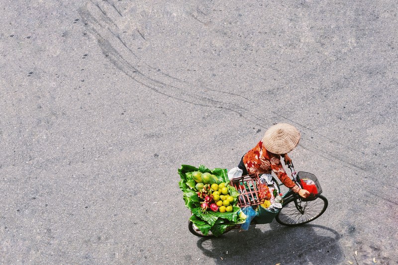 a whole nation on wheels 4k