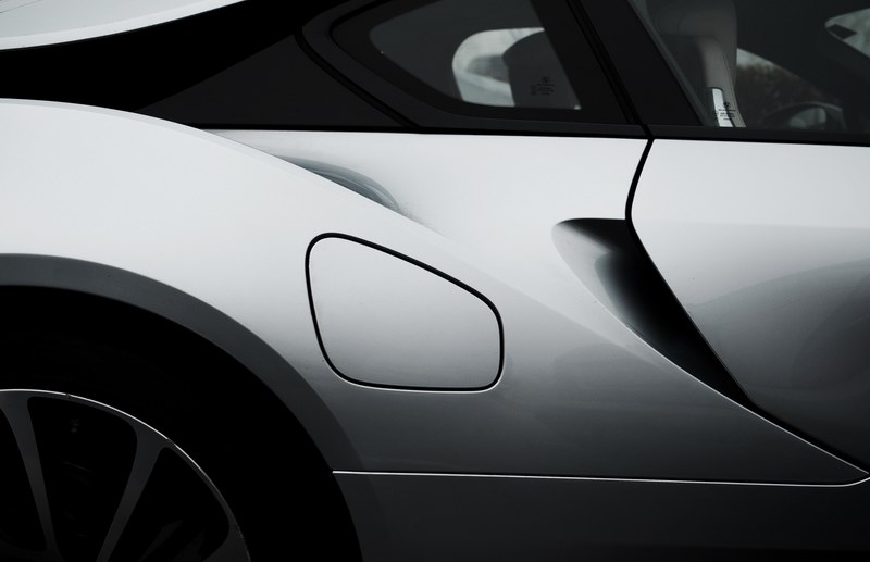 car silver monochrome and minimalistic 4k