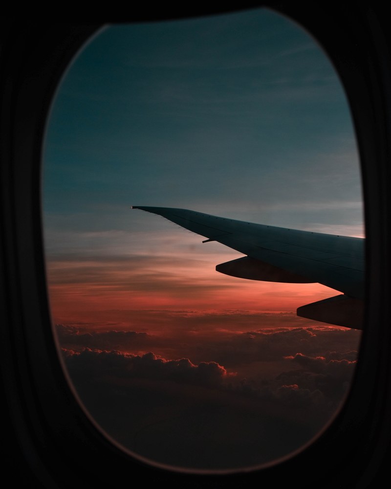 window seat 4k