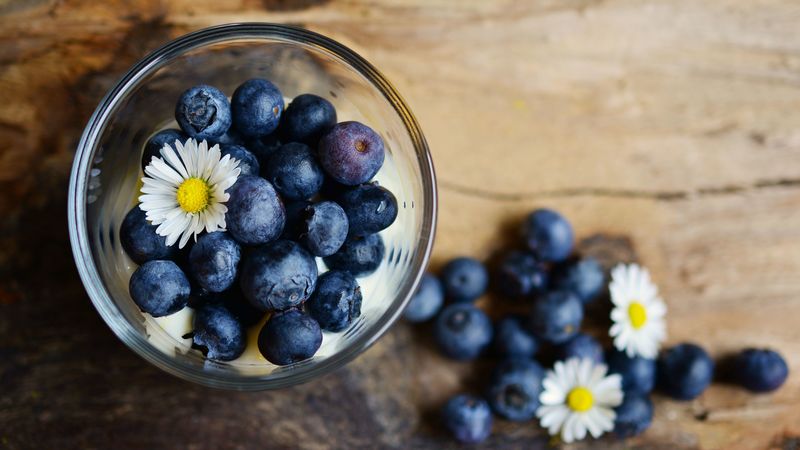blueberries, berries, chamomile, 4k