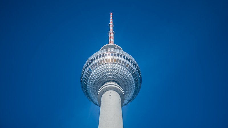 blue sky with fernsehturm 4k
