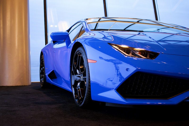 a blue parked car, _blue parked car 4k