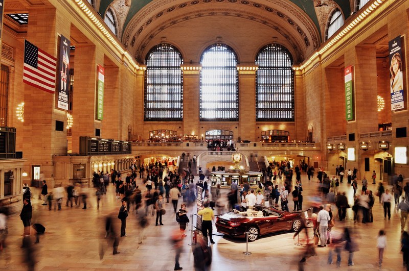 a long exposure shot of the crowded grand central station, grand central station 4k