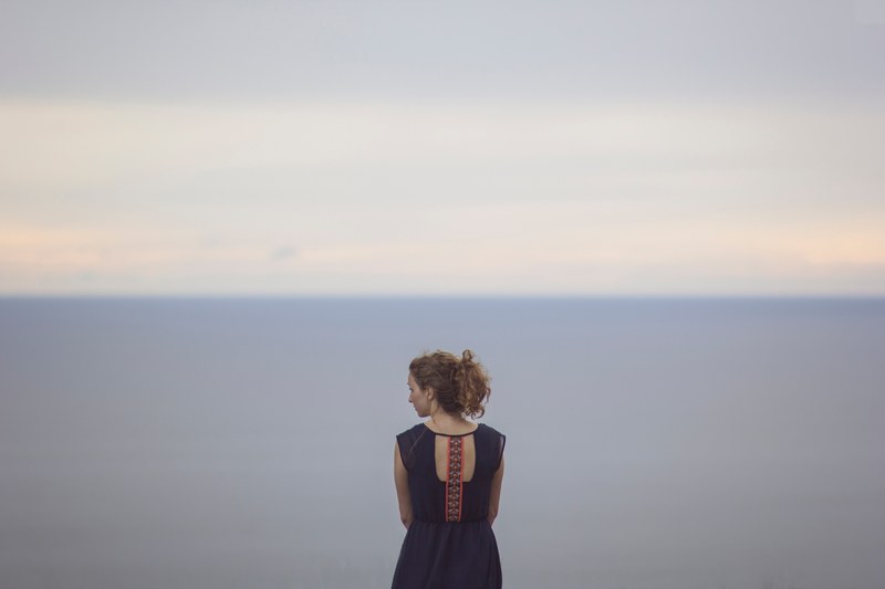 woman solitude girl and peace 4k
