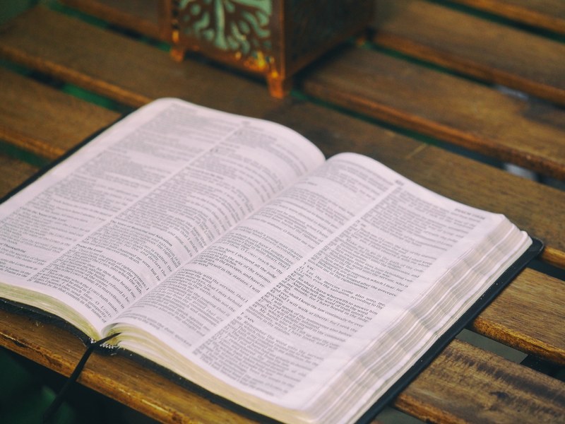 bible open book page and table 4k