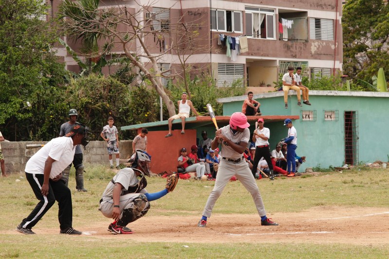 havana cuba strike and swing 4k