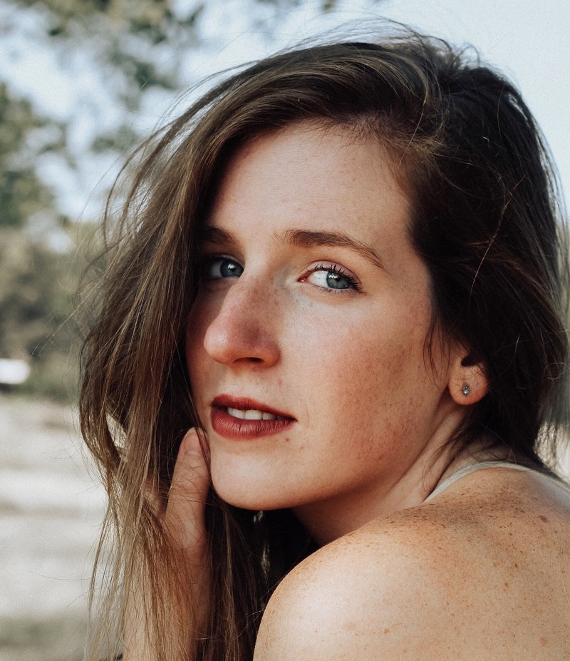 innocent eyes 4k
