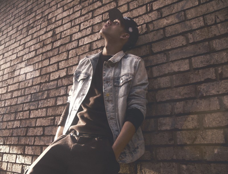 brick alleyway street and profile 4k