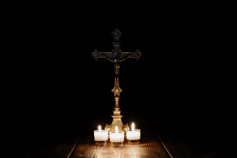 person catholic darkness and light 4k
