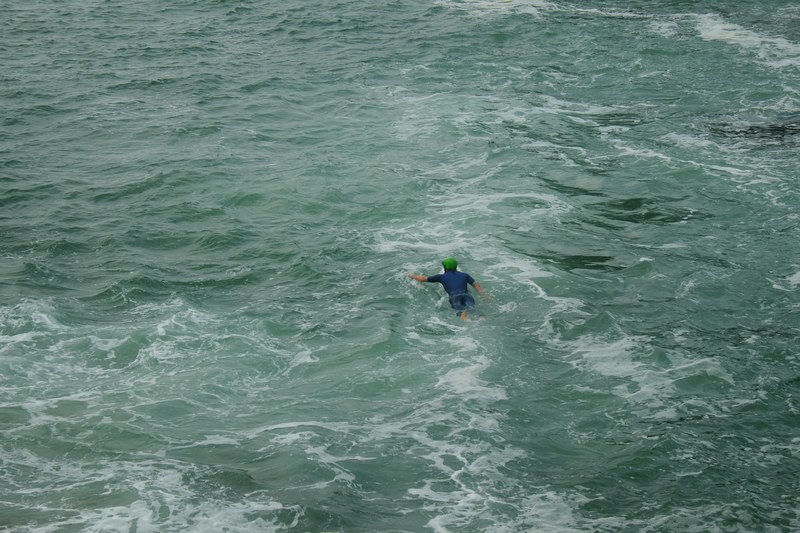 rough water surfing surf and surfer 4k