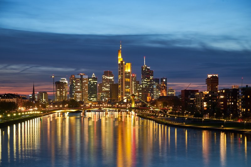frankfurt skyline at night 4k
