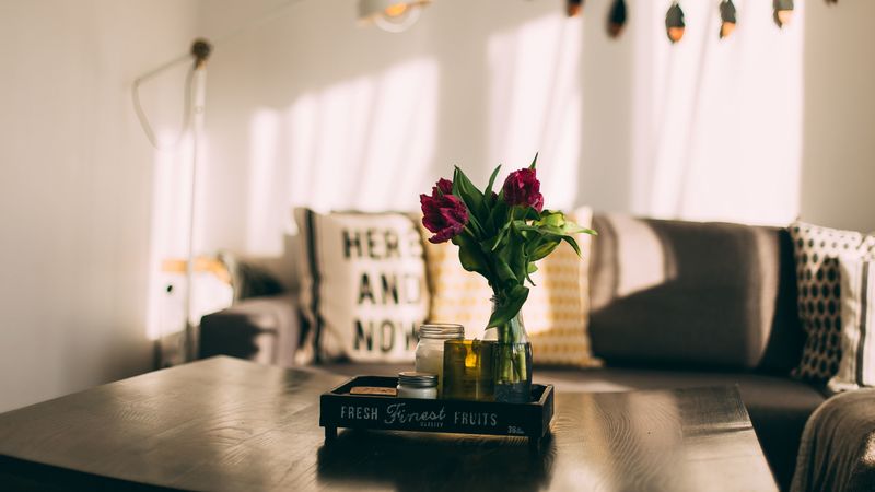 vase, flowers, candles, room, 4k