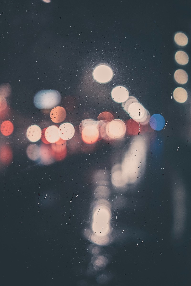 bus stop 4k