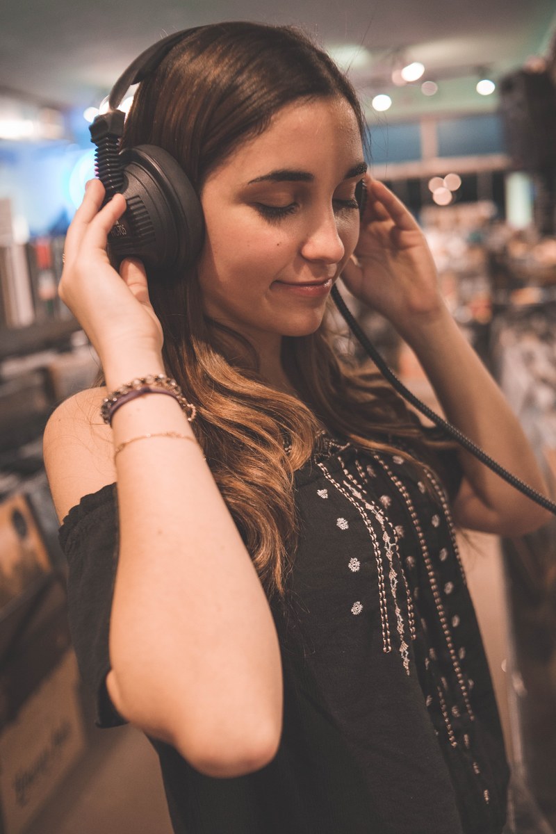 headphone listen music and listening to record hd, 4k
