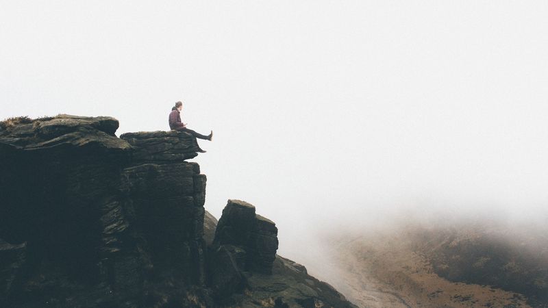 precipice, man, freedom, mountains, fog, 4k