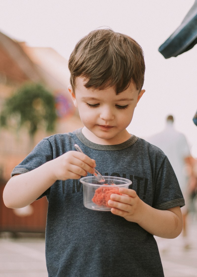 boy kid child and eating hd, 4k