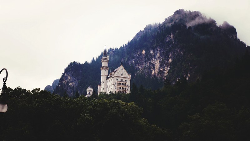 chateau mountain castle and tree 4k