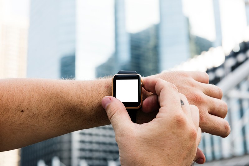 hand watch smart watch and apple watch 4k