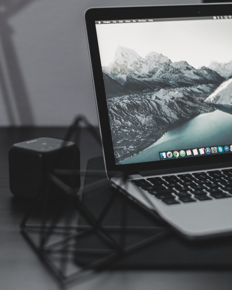 laptop macbook apple and mountain hd, 4k