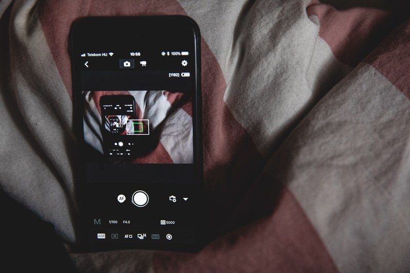 phone mobile phone screen and photo 4k