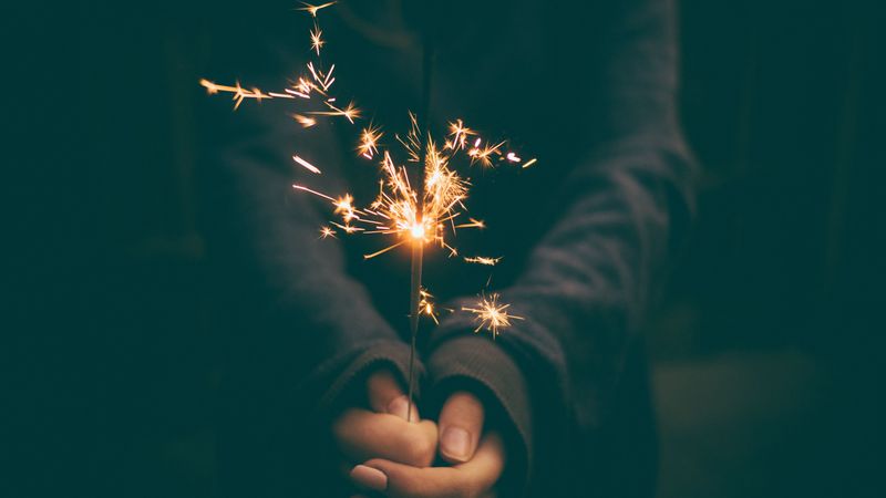 bengal fire, sparks, hands, 4k