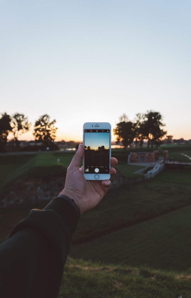 chasing sunsets 4k