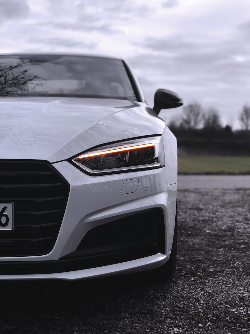 in love with these eyes 4k