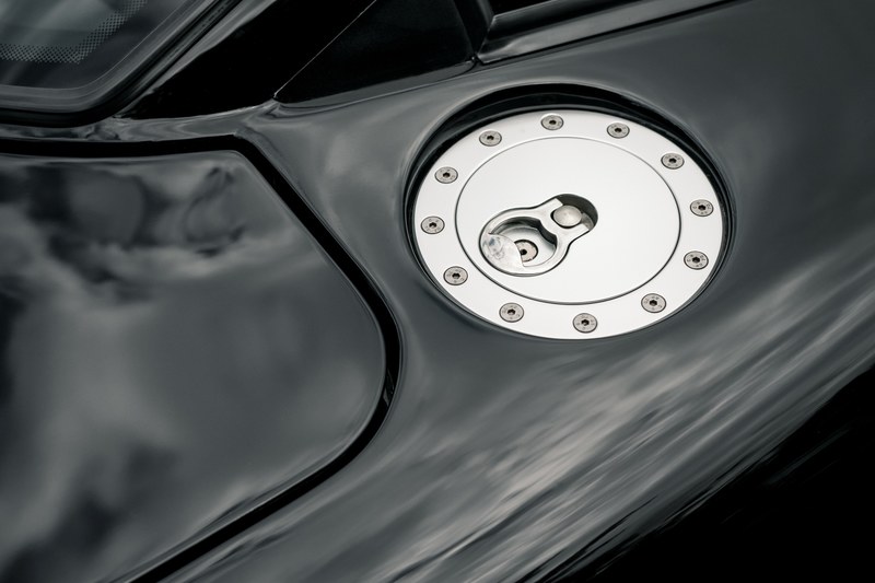 black and white luxury car mechanical and cap 4k