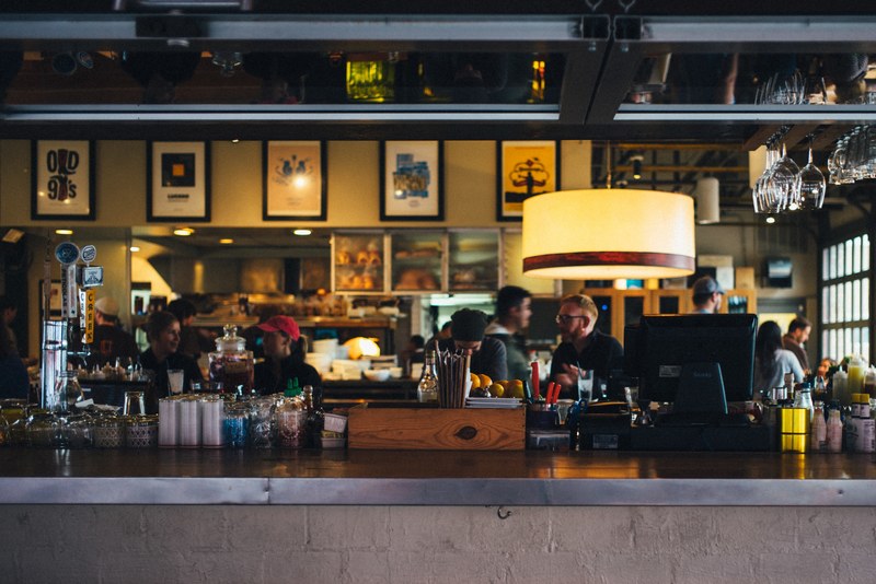 cafe bar counter with customers in the background, _cafe bar counter 4k