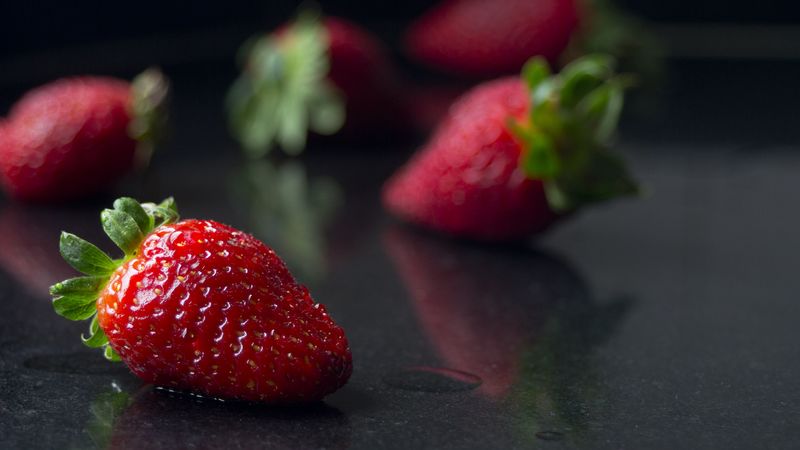 strawberries, berries, ripe, 4k