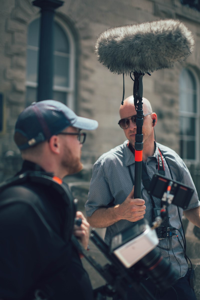 crew at work 4k