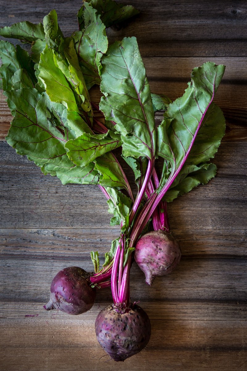 bunch of beets 4k