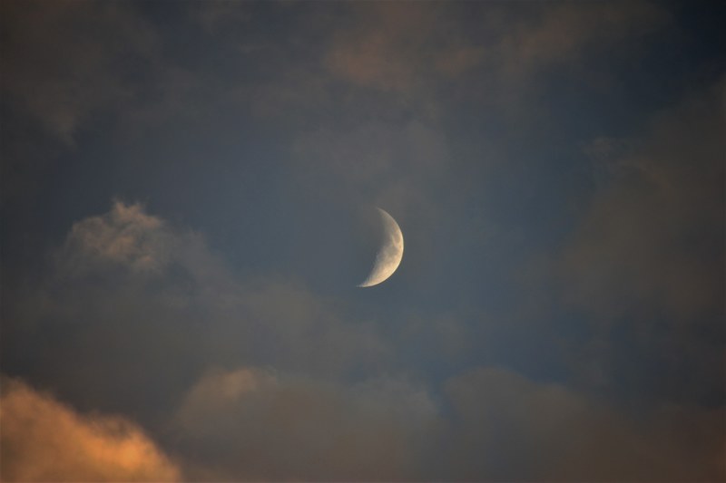 sky moon crescent and crescent moon 4k